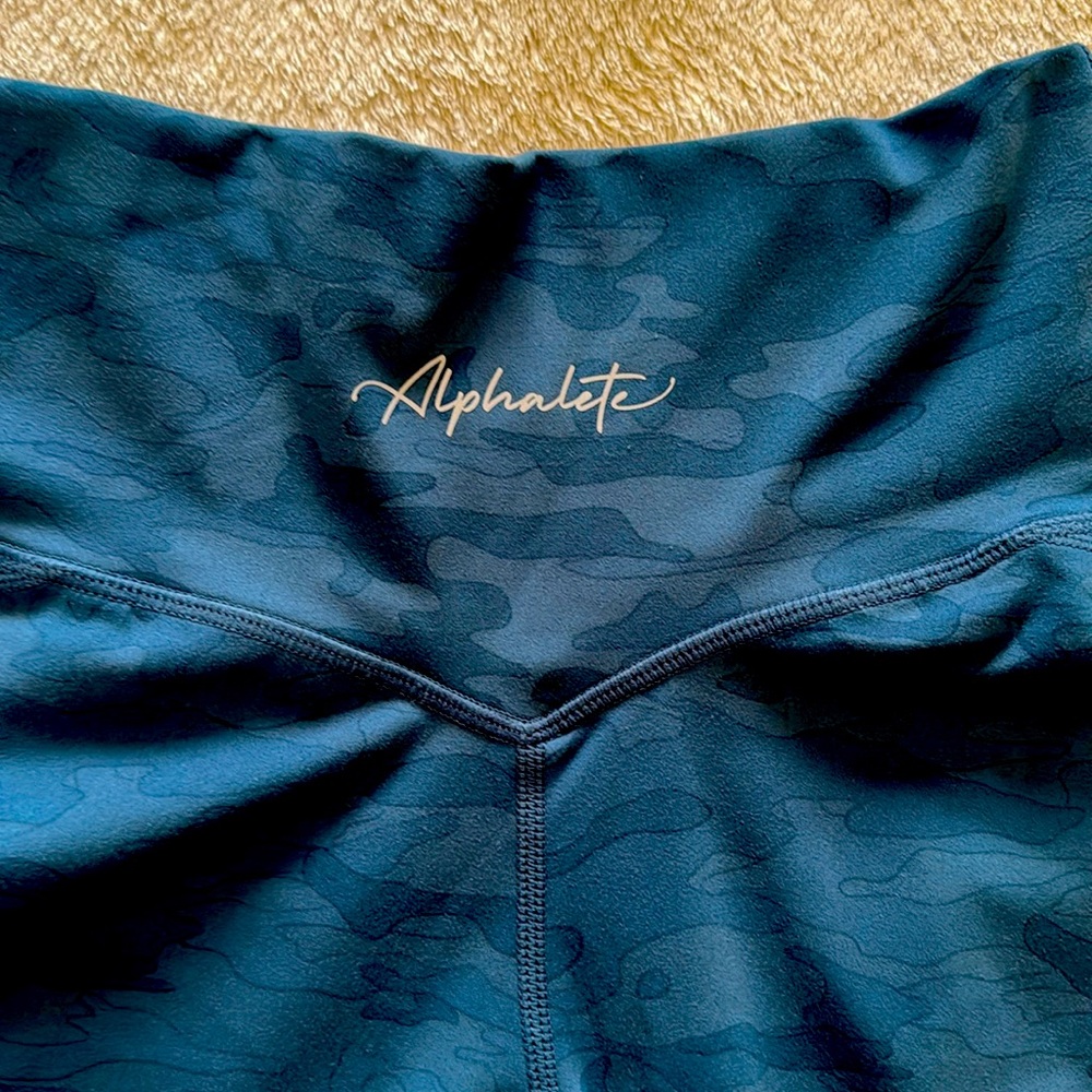 Alphalete leggings